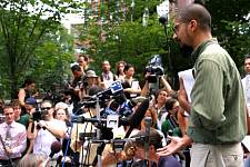 Speaker_at_Union_Square_1.jpg