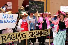 Raging_Grannies_4.jpg