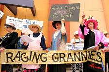 Raging_Grannies_7.jpg