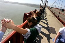 Hands_Across_the_Bridge_2.jpg