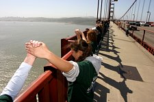 Hands_Across_the_Bridge_3.jpg